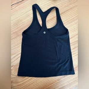 Lululemon top